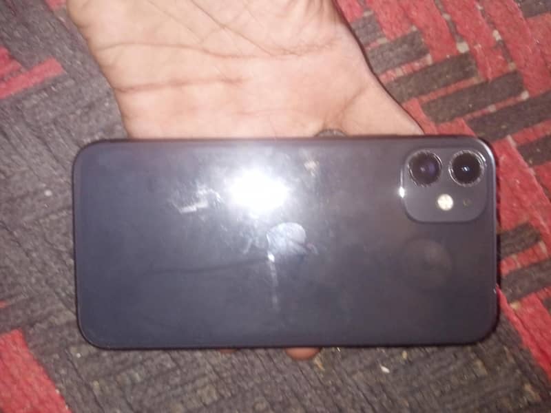 Apple iPhone 11 3