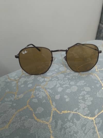 RAY BAN ORGINAL SUNGLASSES MADE OF ITALY
