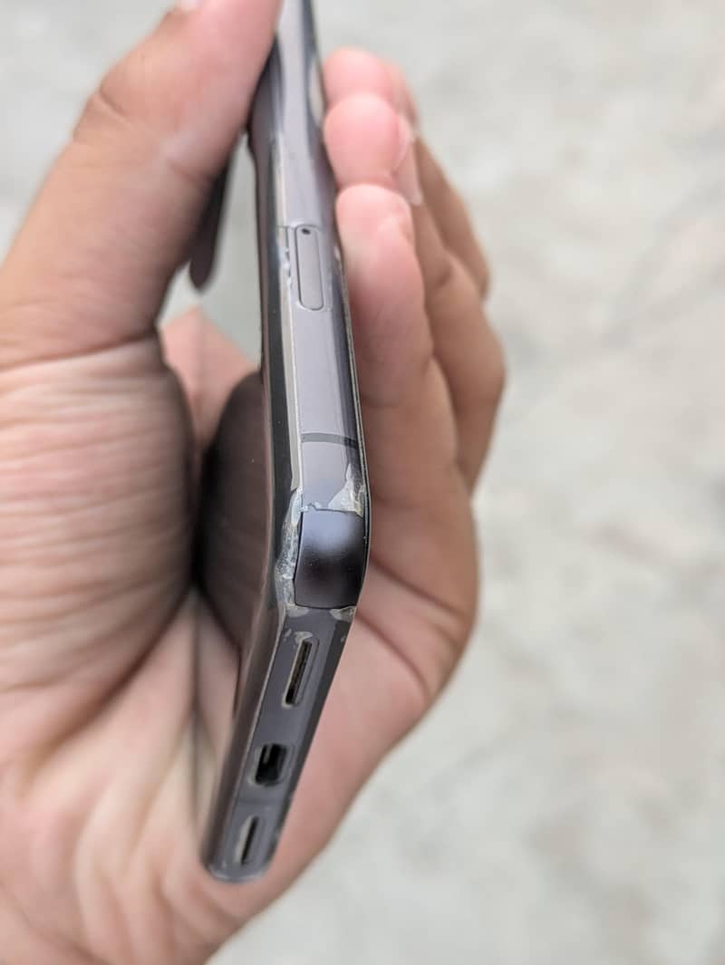Google Pixel 8 5