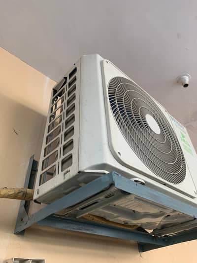 Orient 1ton inverter working condition inner outer good condition used