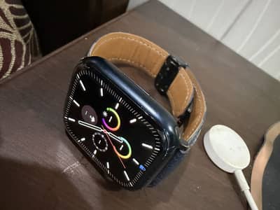 Apple watch series 8