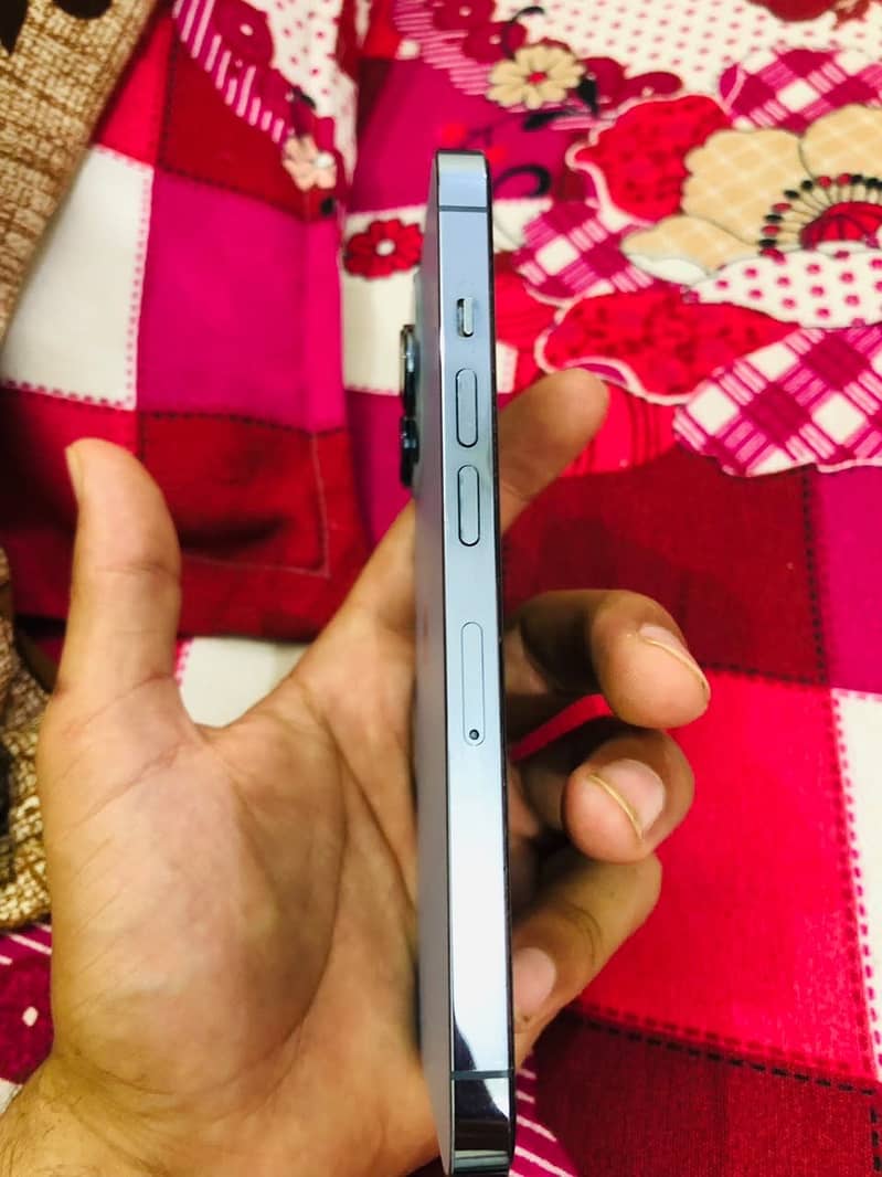 iPhone 13 pro sim working 3