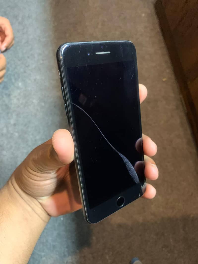 Apple iPhone 7 Plus 3