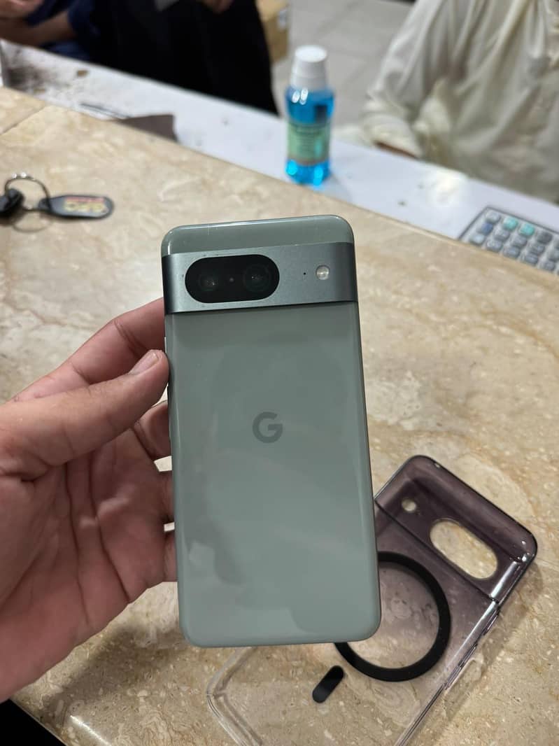 Google Pixel 8 1