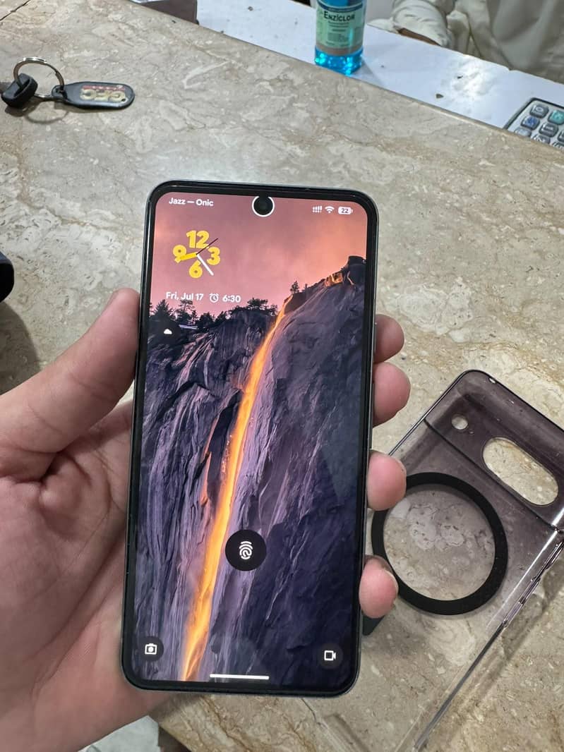 Google Pixel 8 2