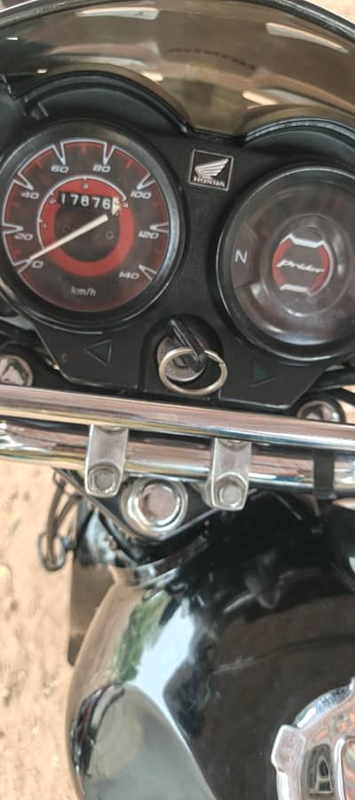 good condition bike one hand used