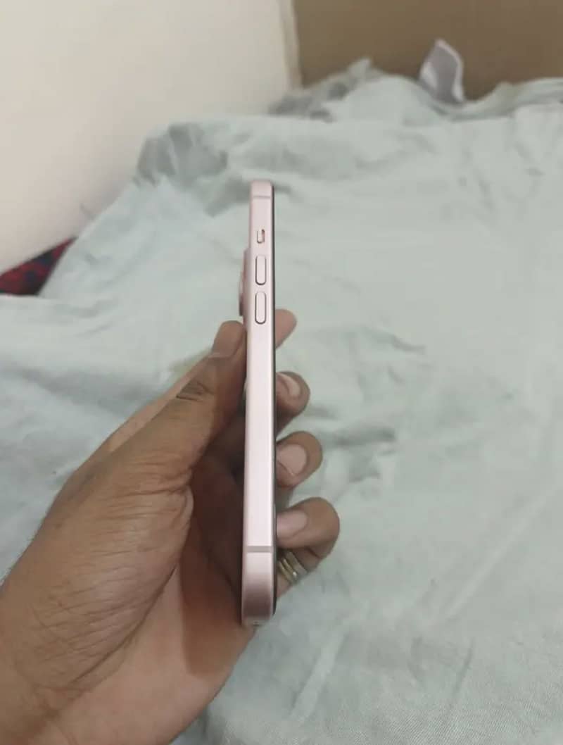 IPHONE 15 2