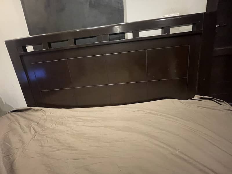 bed brown 1