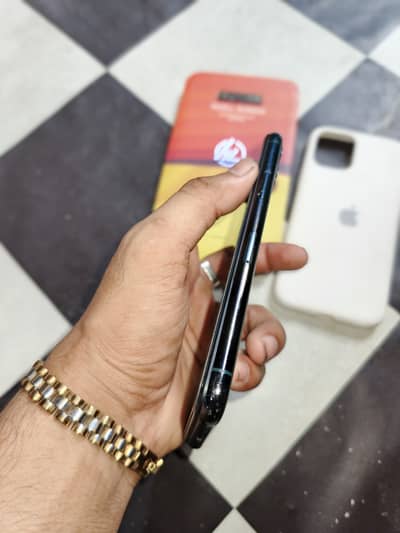 Apple iPhone 11 Pro EXCHANGE ao iPhone to iPhone diff dena hogi pr