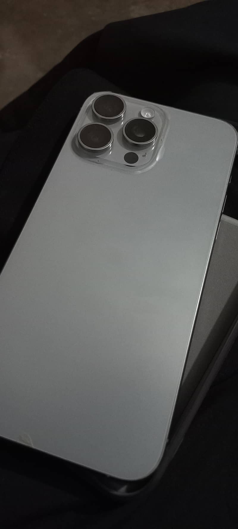 iphone 15 pro max 6