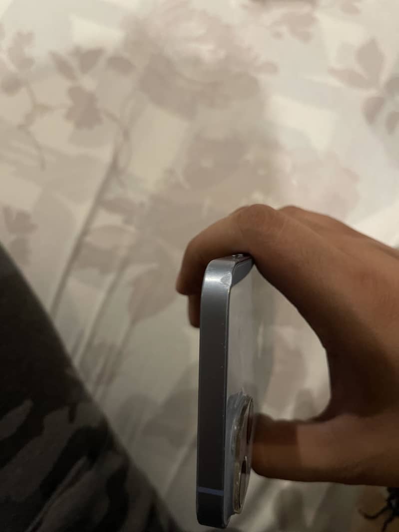 Apple iPhone 14 plus 0