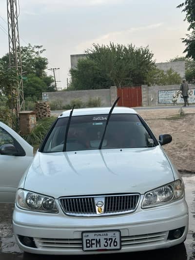 Nissan Sunny 2005