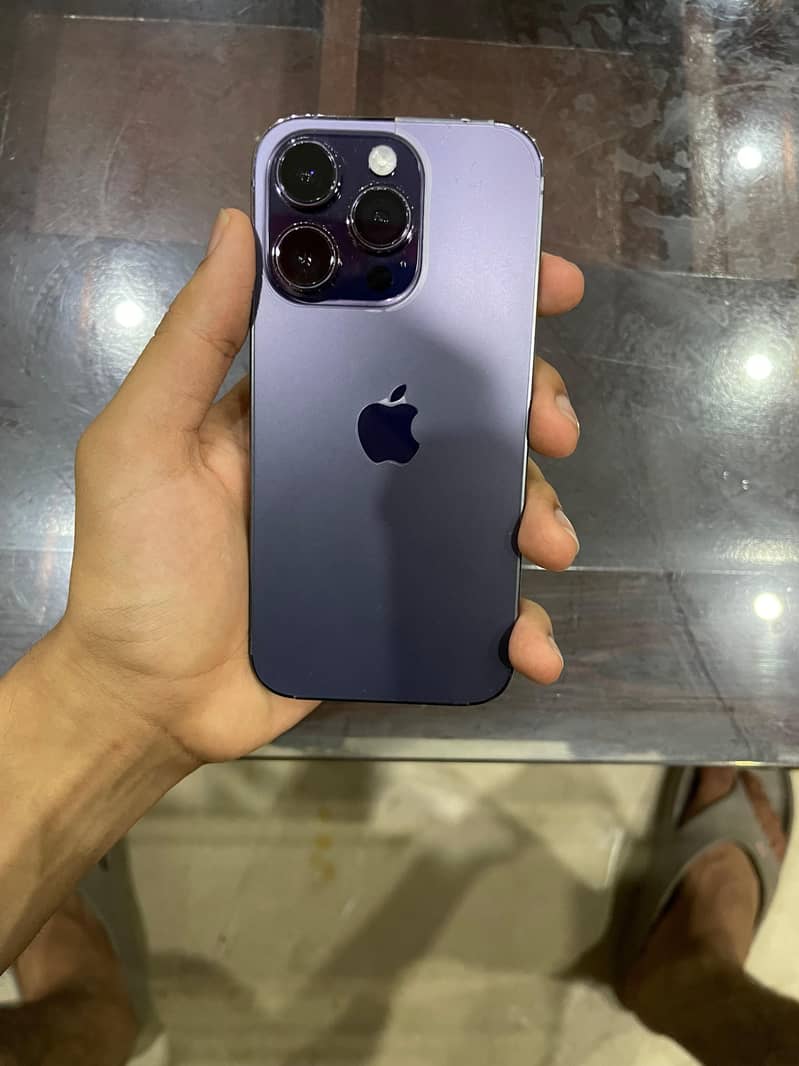 Apple iPhone 14 Pro 0