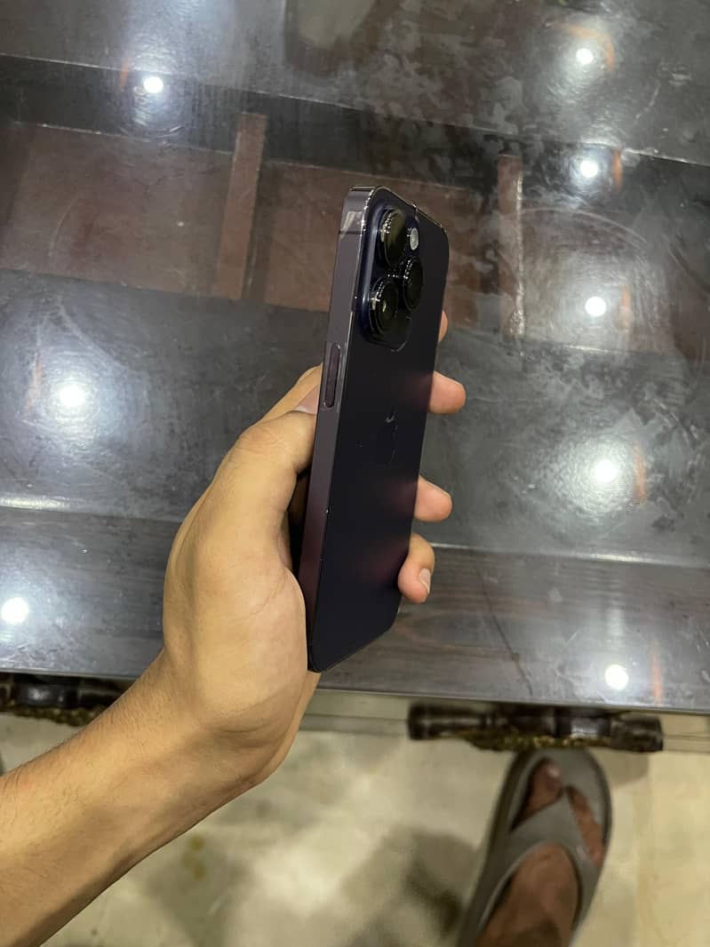 Apple iPhone 14 Pro 2
