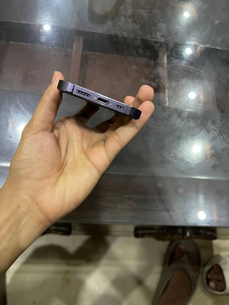 Apple iPhone 14 Pro 4