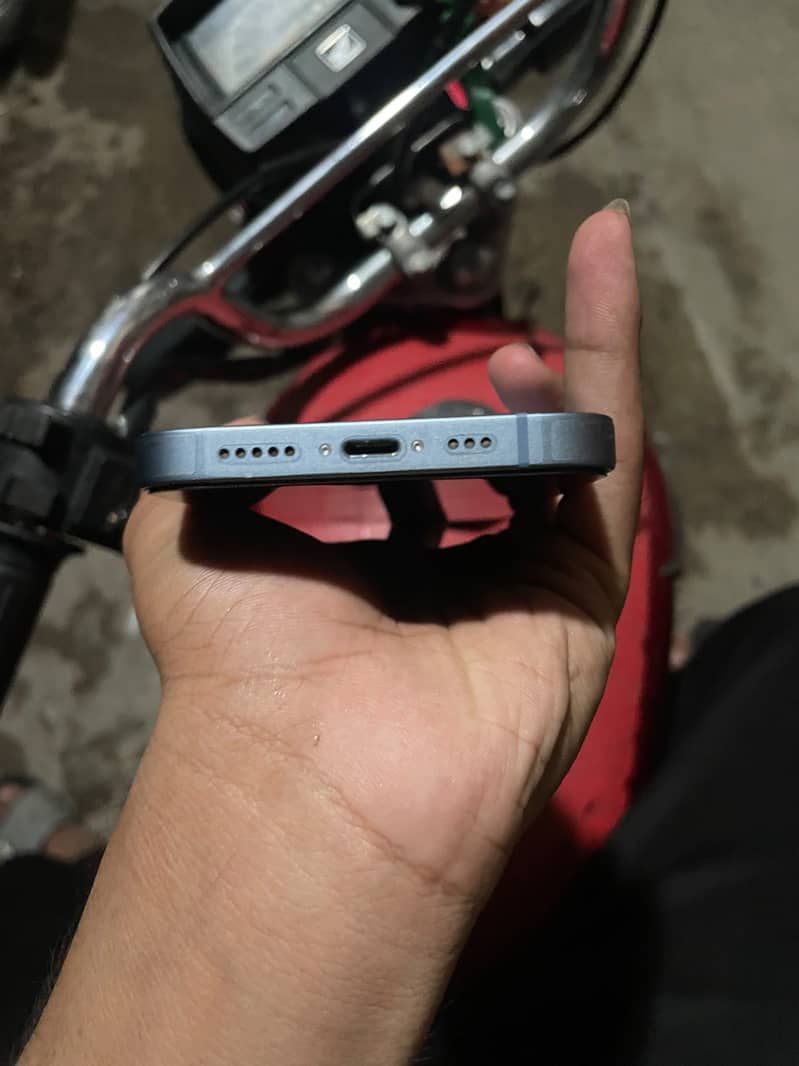 Apple iPhone 14 1