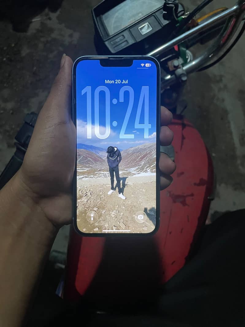 Apple iPhone 14 2
