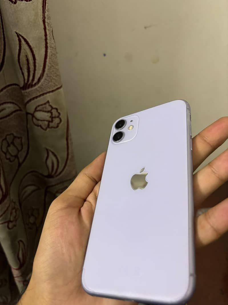 Apple iPhone 11 3