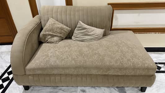 11 seater sofa table with four stool