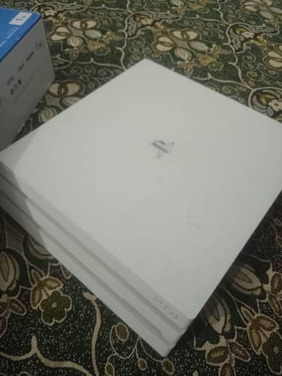 PS4 Pro 1tB New Unused