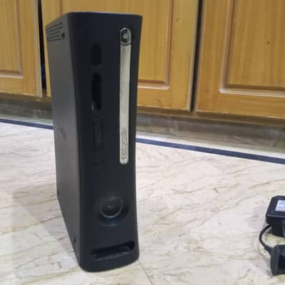 Xbox 360 for sale with proper accessories
