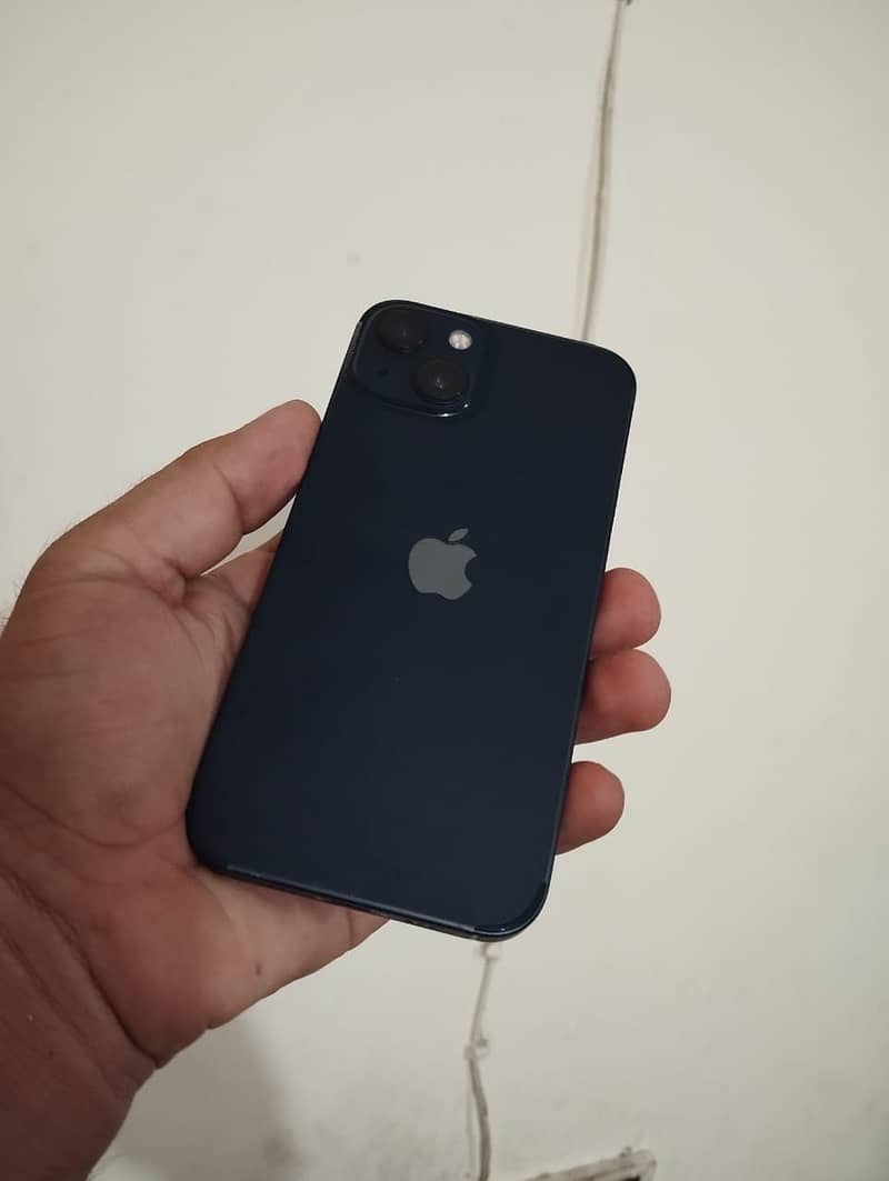 iPhone 13 6