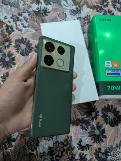 Infinix Note 40 Pro
