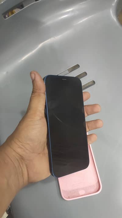 Apple iPhone 12