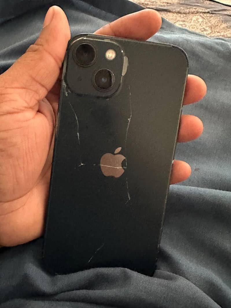 Apple iPhone 13 1