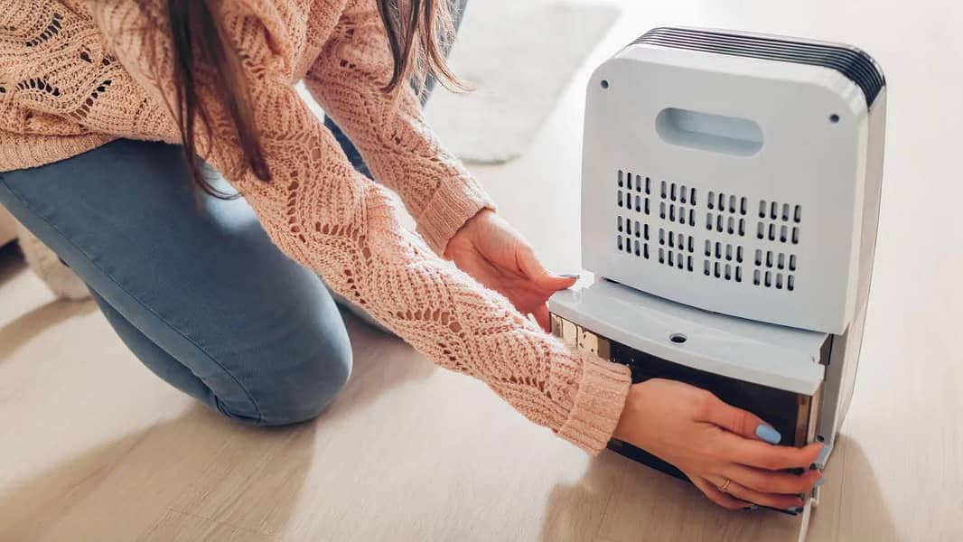 DEHUMIDIFIER NEW MODEL 0