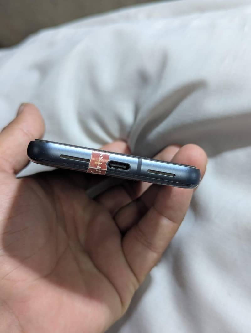 Google Pixel 8 3
