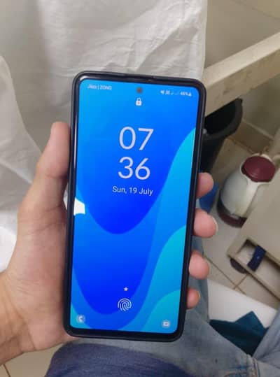 Samsung galaxy a51.6gb ram 128 memory good camera performance