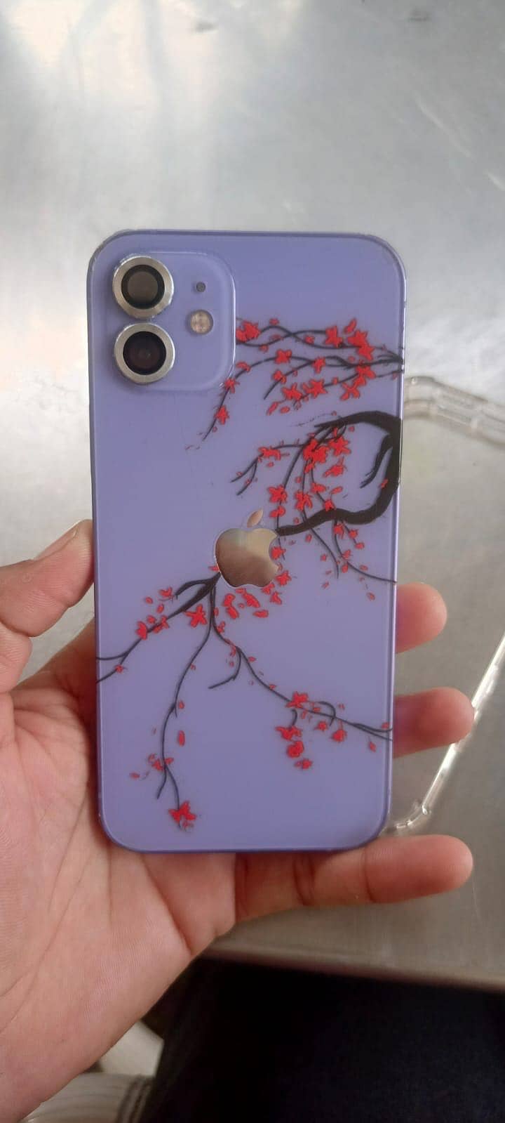 Apple iPhone 12 1