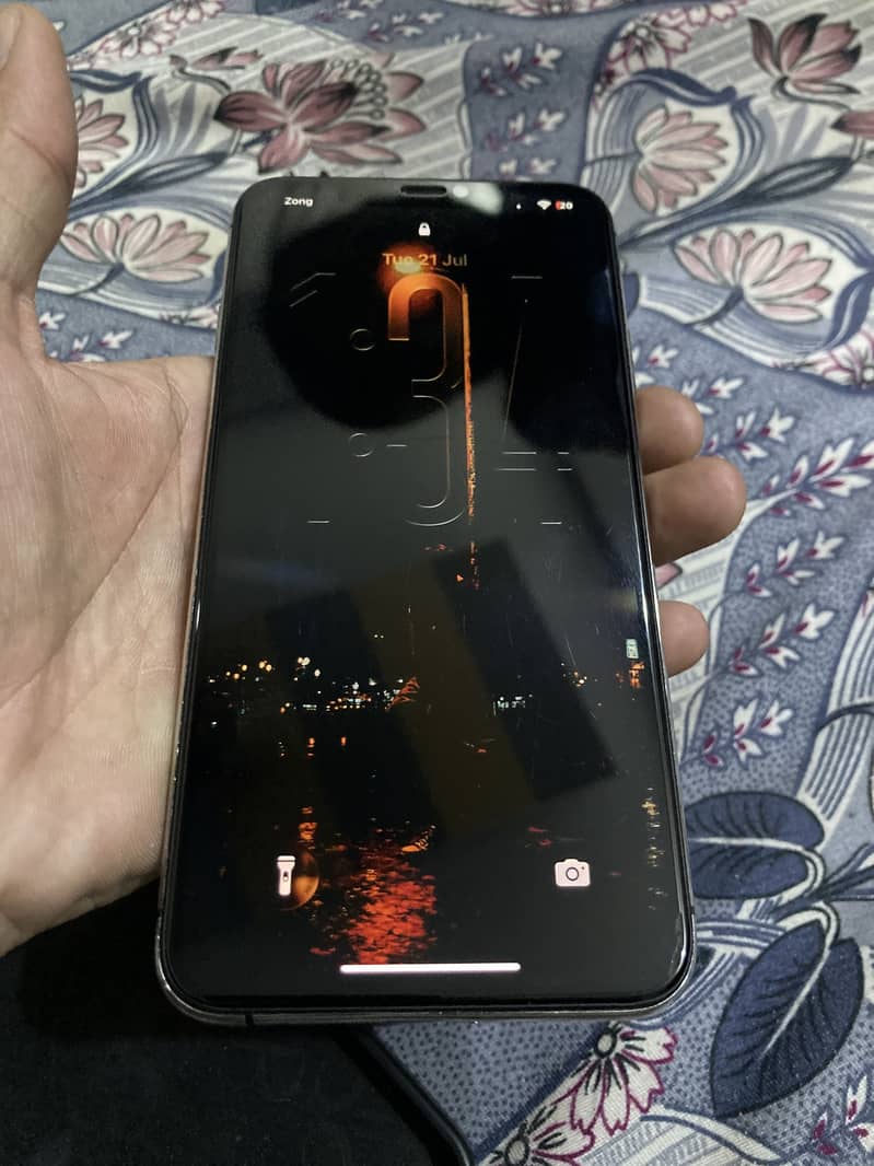 iphone 11prp max 3