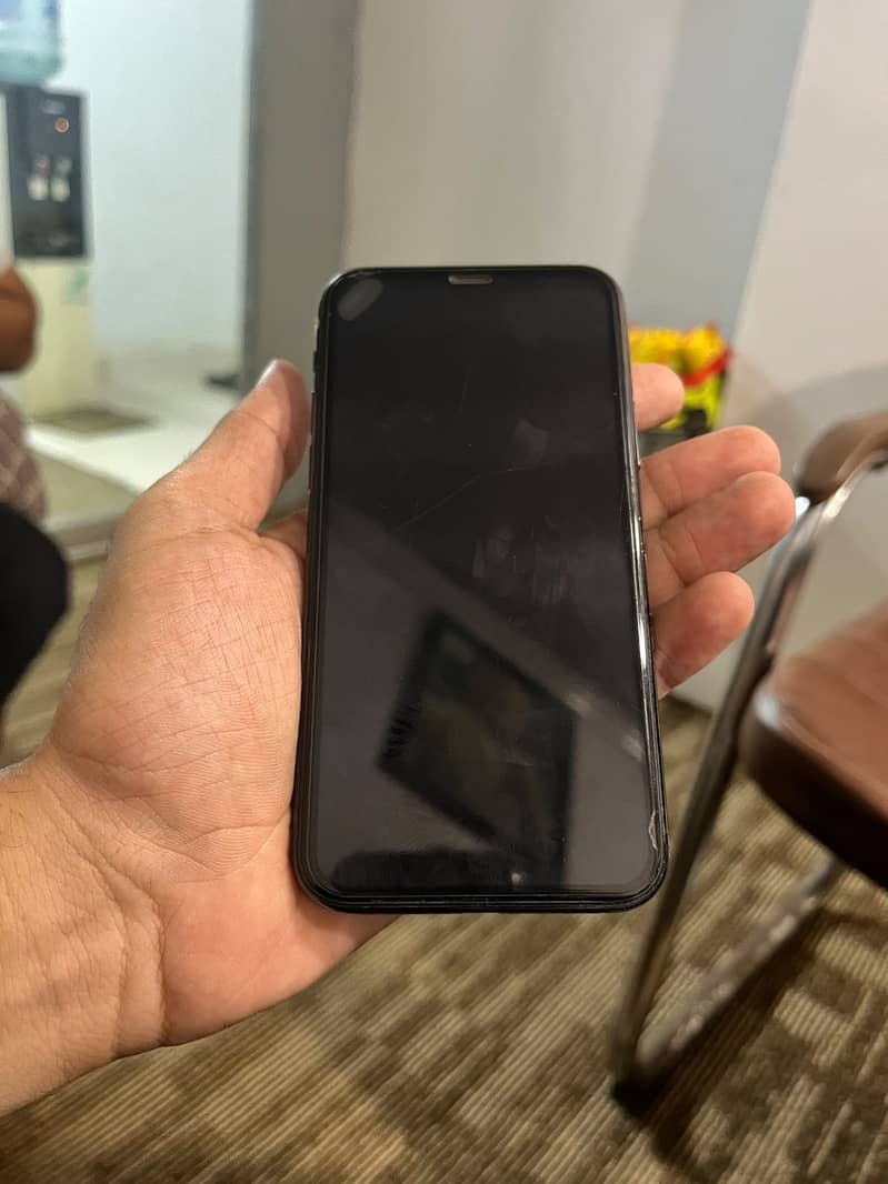 Apple iPhone 11 Pro 2