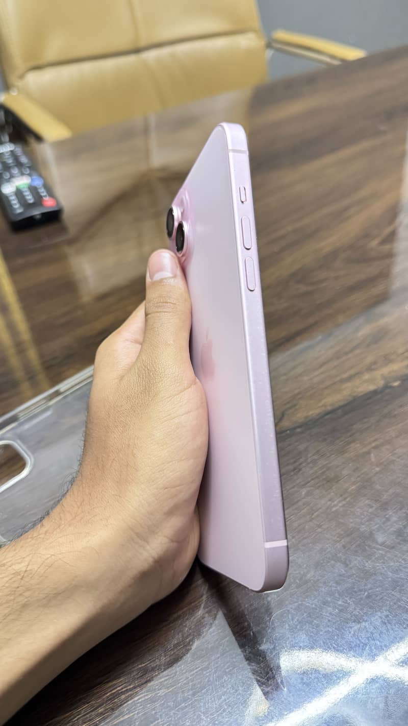 Iphone 15 plus 7