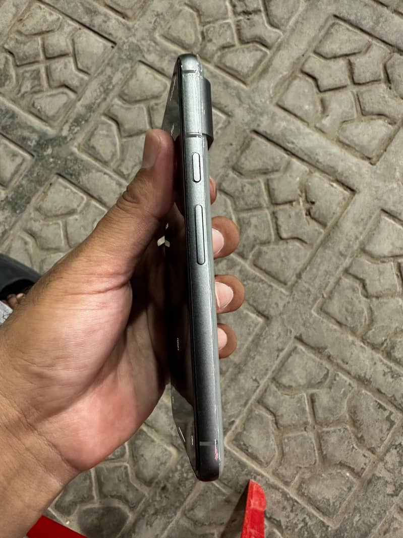 Google Pixel 8 1