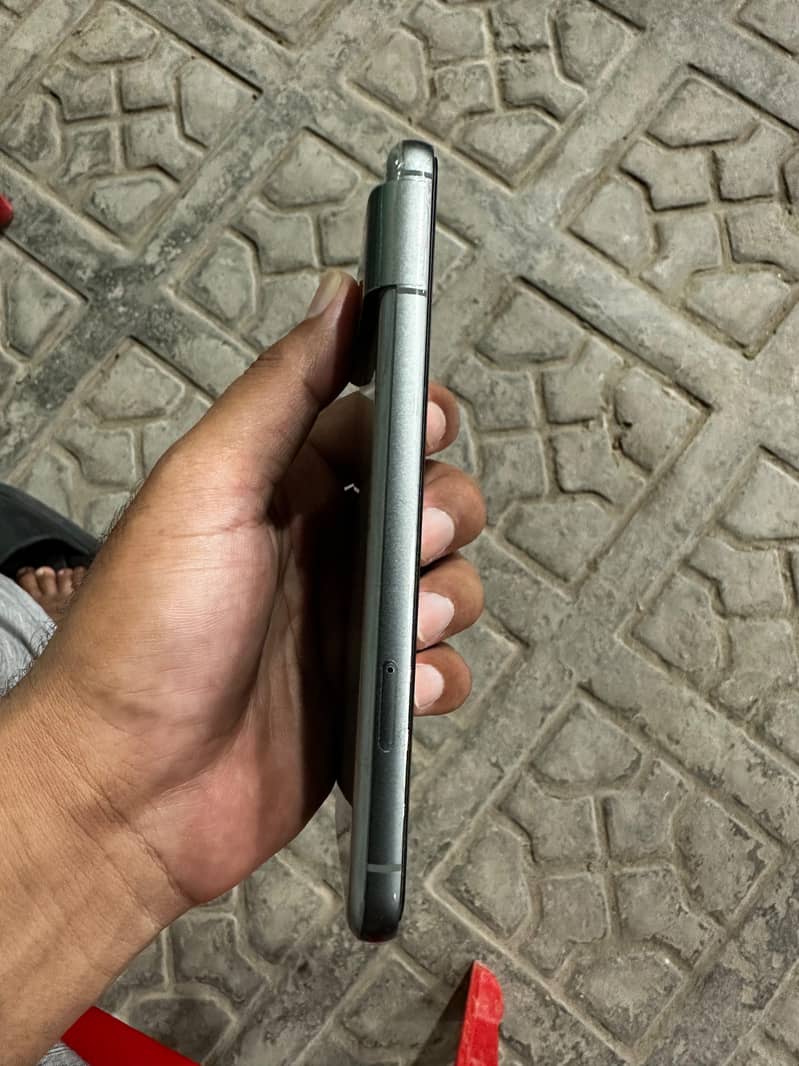 Google Pixel 8 3