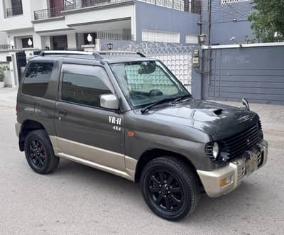 Mitsubishi Mini Pajero 1997 / 2006 manual 1100cc petrol 4x4