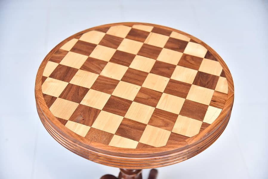 Corner Fancy Table 0