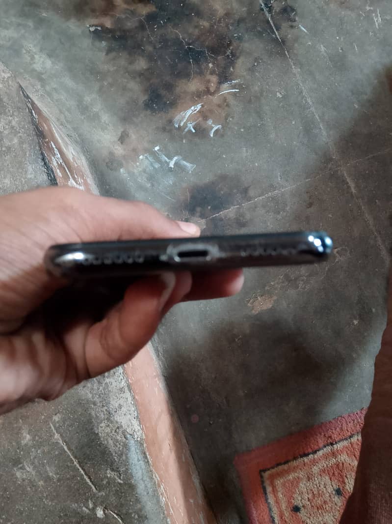 Apple iPhone X 1