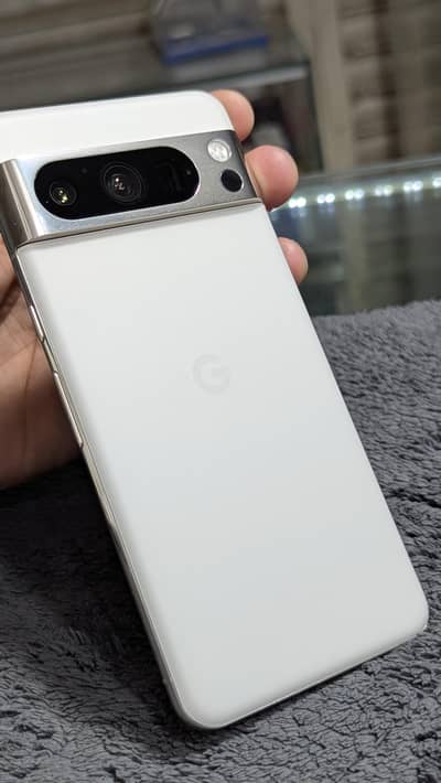 Google Pixel 8 Pro