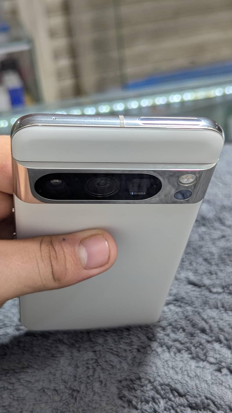 Google Pixel 8 Pro 3