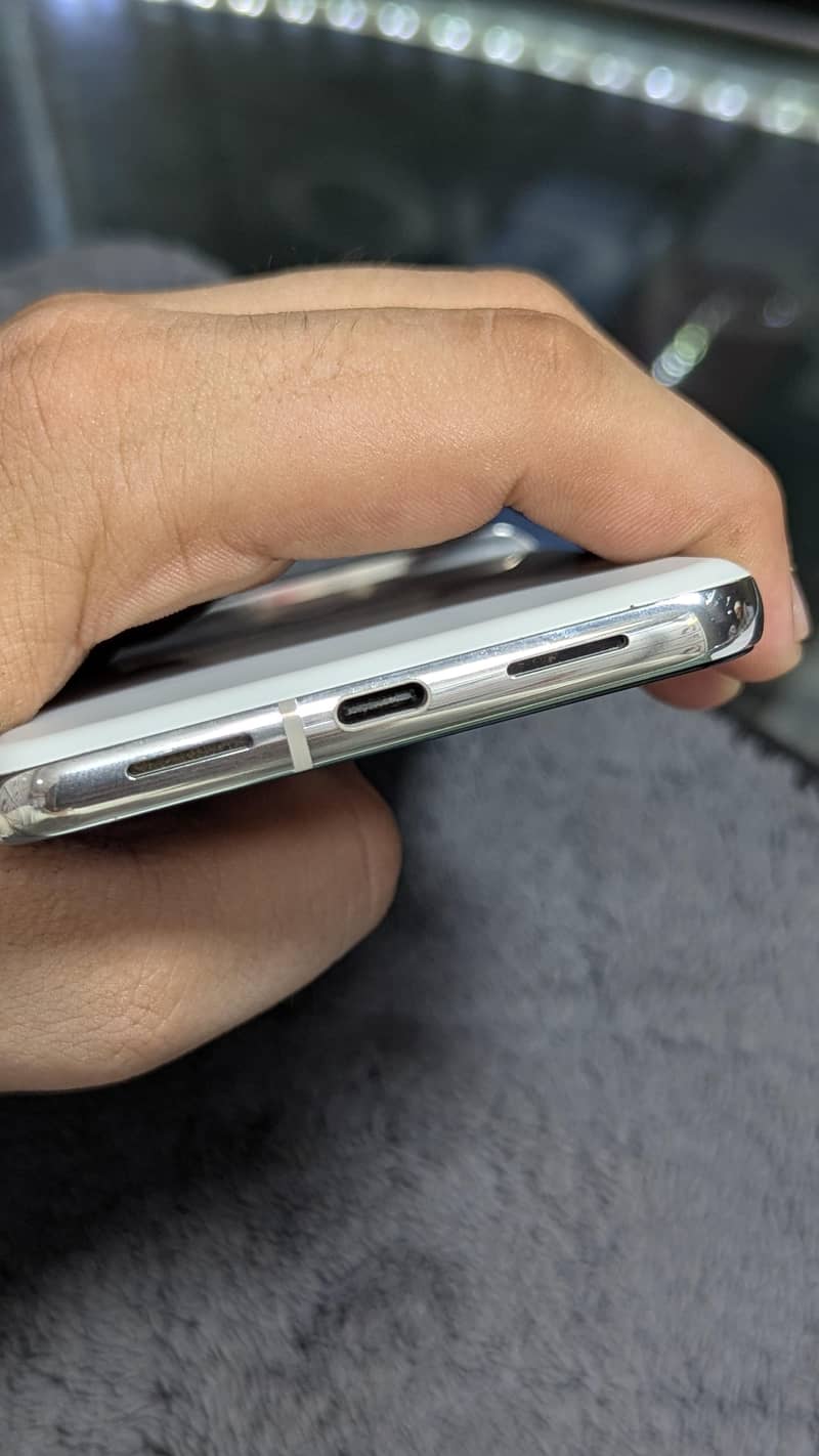 Google Pixel 8 Pro 5