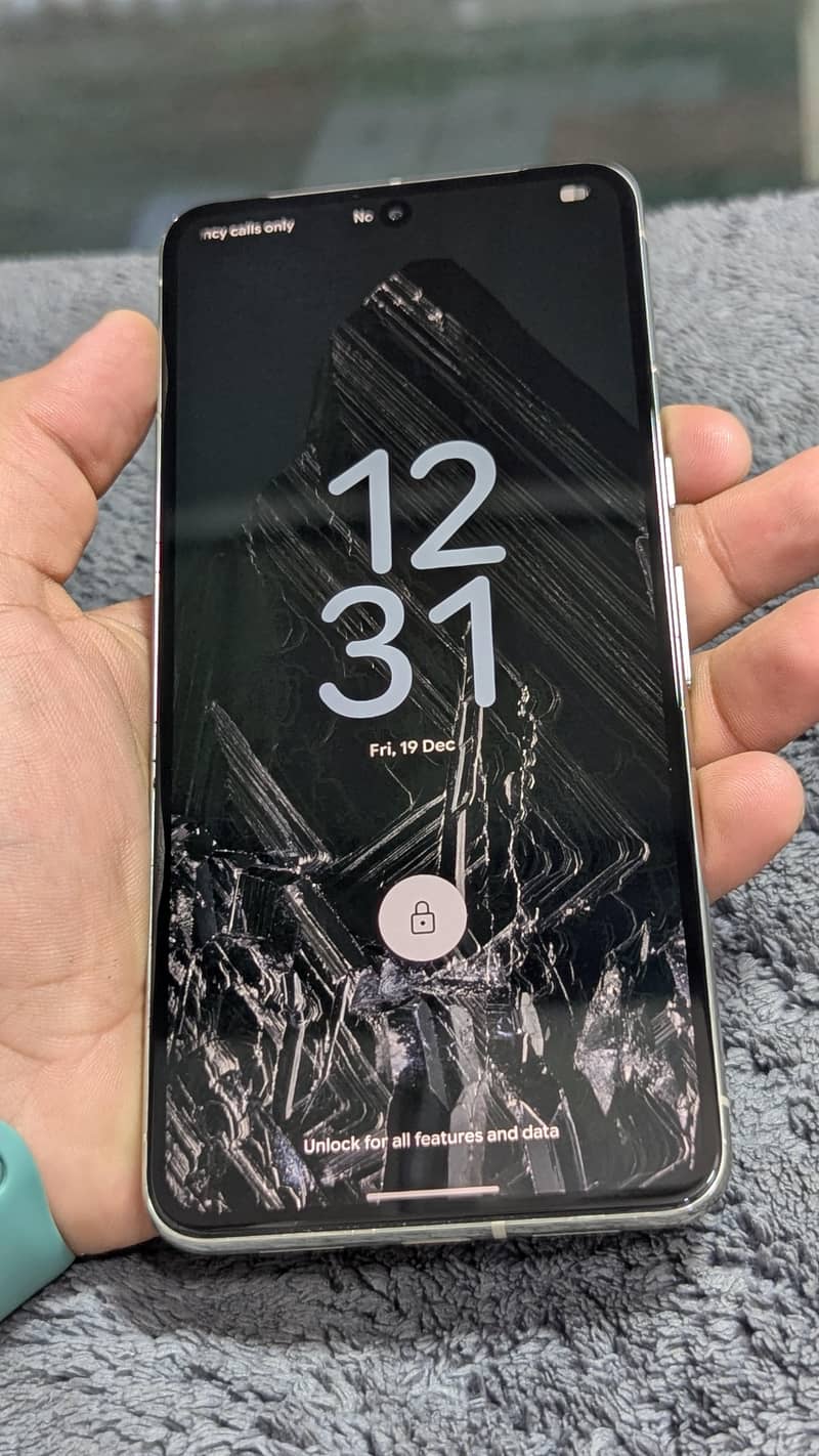 Google Pixel 8 Pro 6