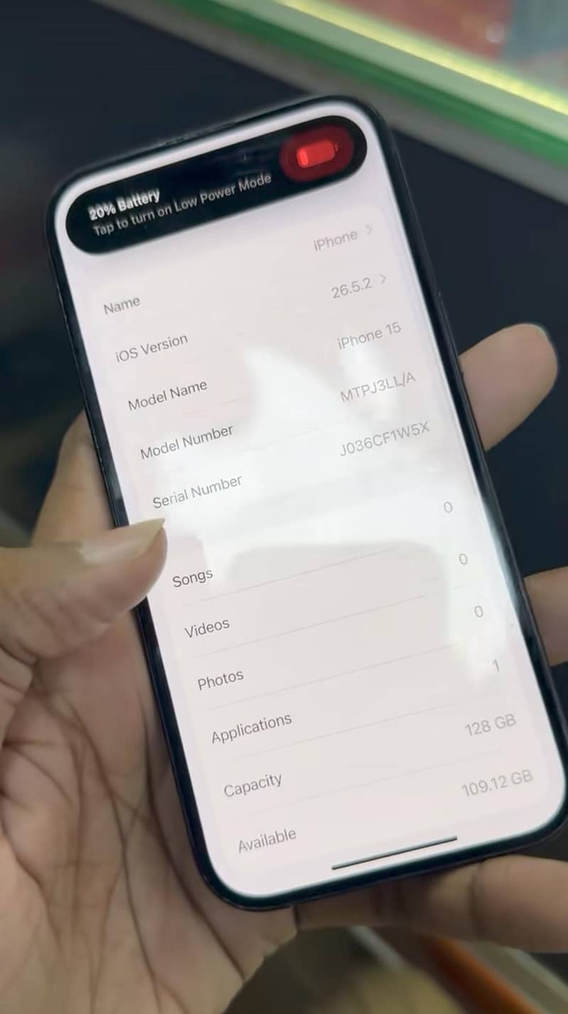 Apple iPhone 15 2