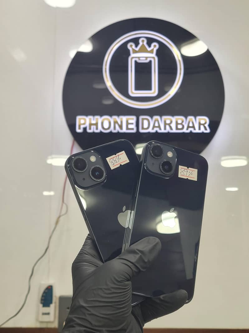 iPhone 13 4
