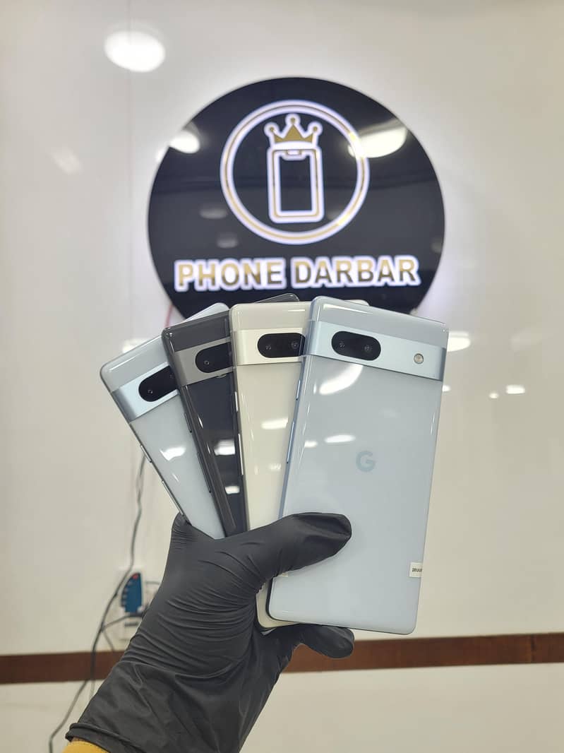 iPhone 13 8