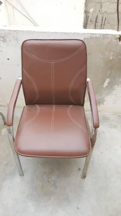 I am selling office chair