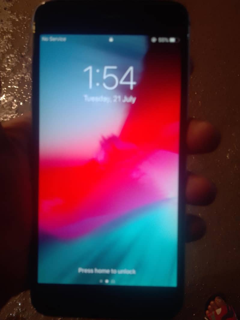Apple iPhone 6 Plus 1